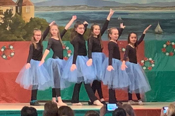 Tip Tap Toe Level 1 Christmas recital ballet